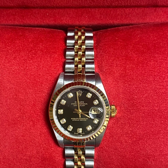 HP🎉ROLEX DATEJUST WATCH DIAMONDS - Picture 4 of 16
